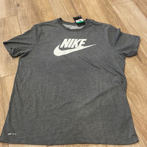 Nike Dri-Fit Tee XL - Picture 2 of 8